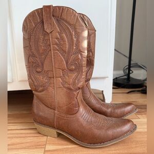 Gaucho Brown Leather Boots